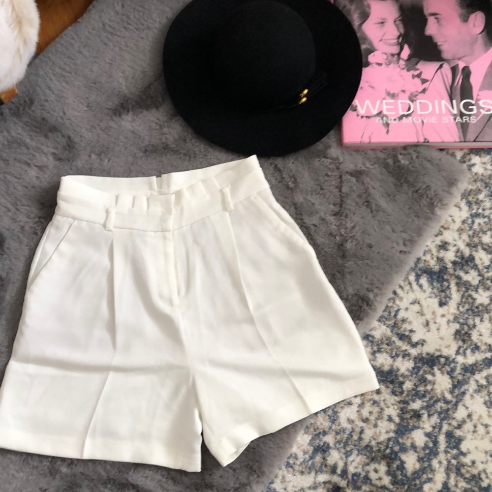 NWOT RW& Co | High Waisted Pleated Dress Shorts